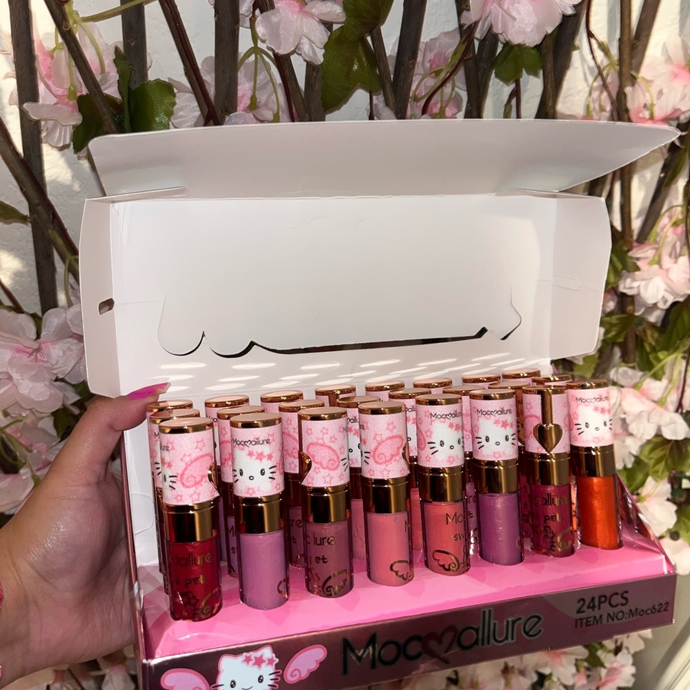 Hello kitty lipgloss